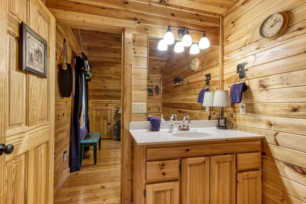 Magical Moments, Hot Tub, Wifi, 1089 Free Tickets Each Paid Day, Dollywood And More Гатлинбург Экстерьер фото
