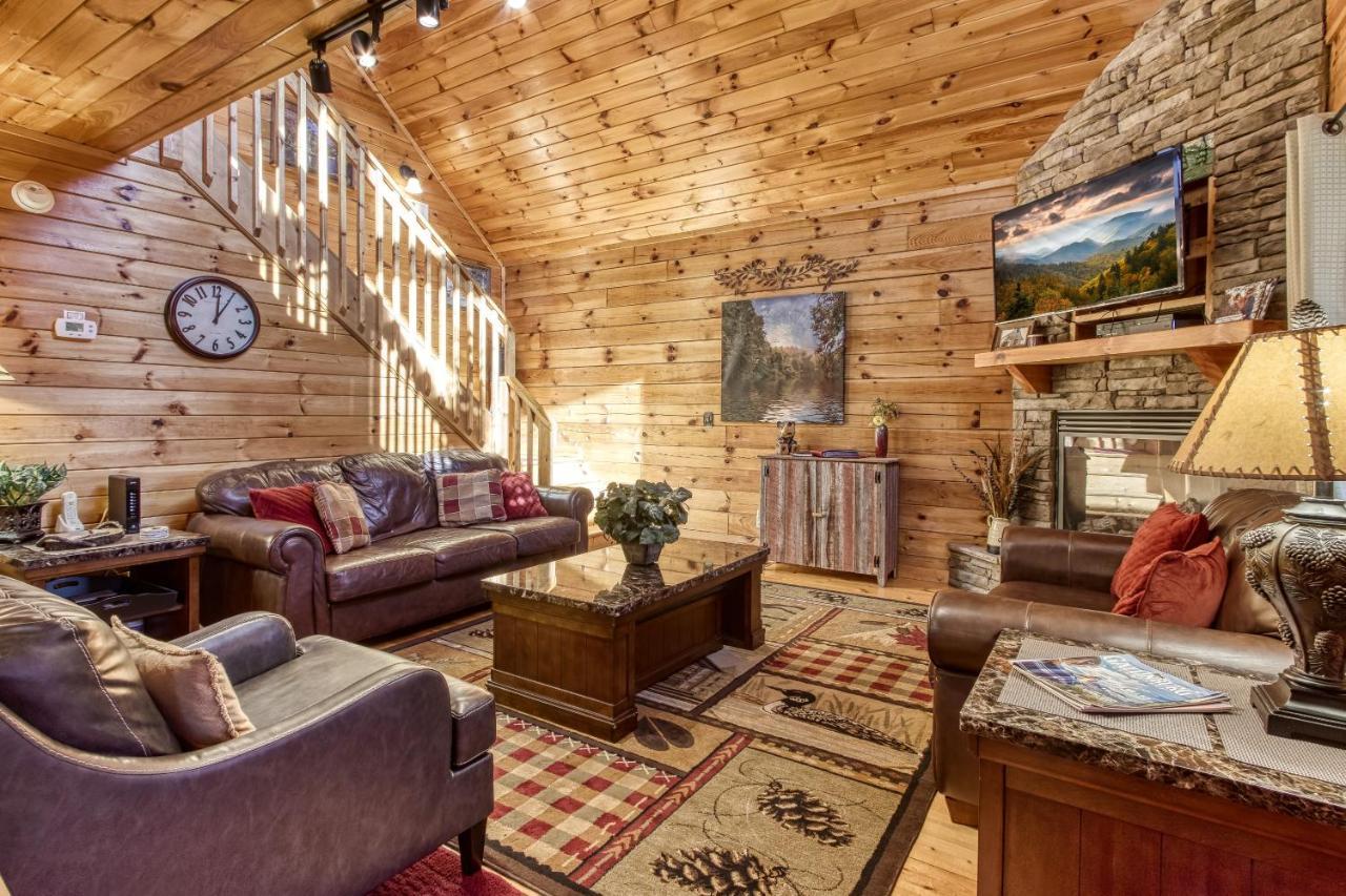 Magical Moments, Hot Tub, Wifi, 1089 Free Tickets Each Paid Day, Dollywood And More Гатлинбург Экстерьер фото